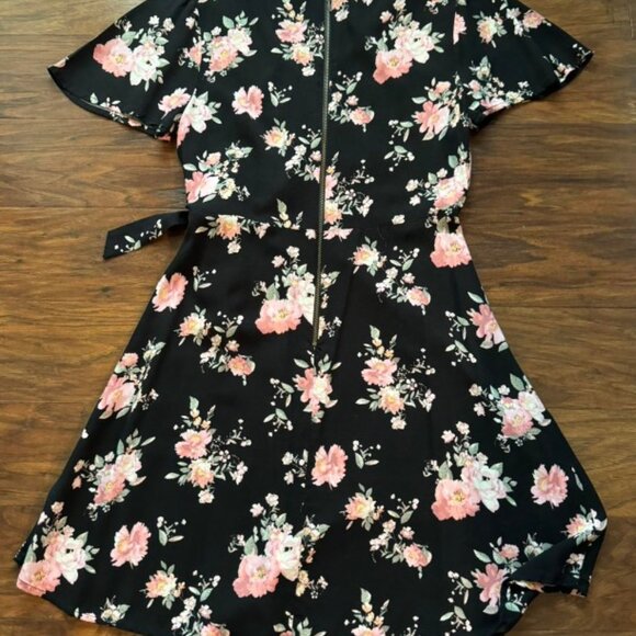 Xhilaration Black Floral Wrap Dress - Size M - Ruffle V-Neck - Summer  Chic - Picture 5 of 5